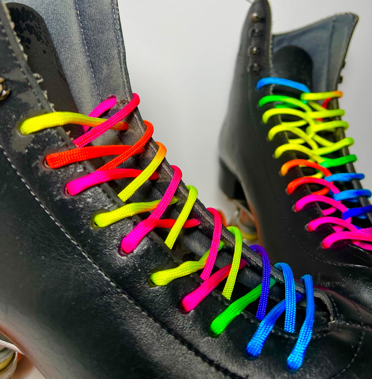 Rainbow Tie-Dye Paracord Roller Skate Laces